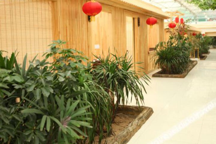 Hotel Interior 16 of 25