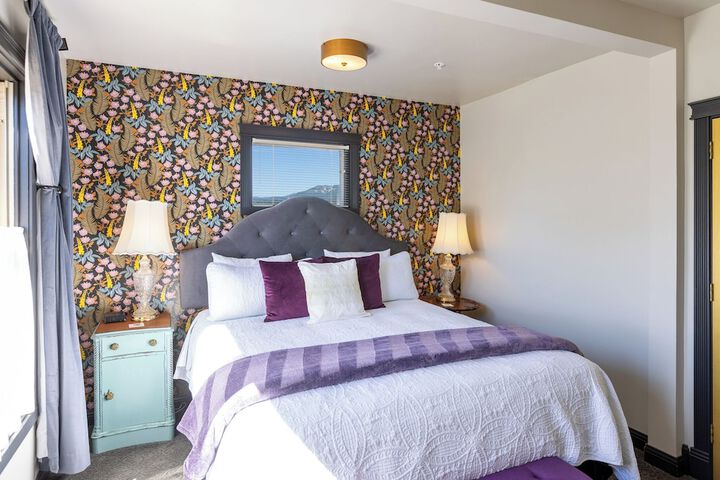 Room 40 of 89