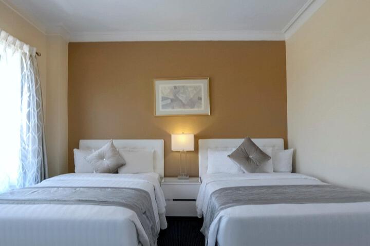 Standard Room, King or Two Doubles (2 of 8)