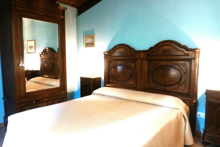 Room 11 of 47