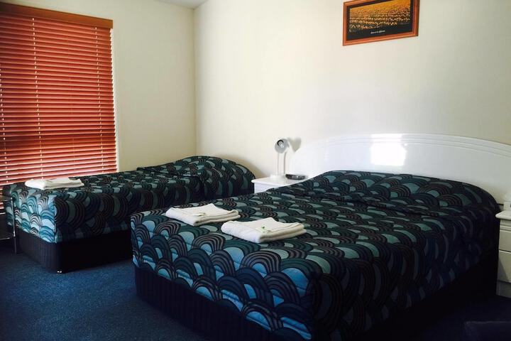 Image of Springsure Overlander Motel