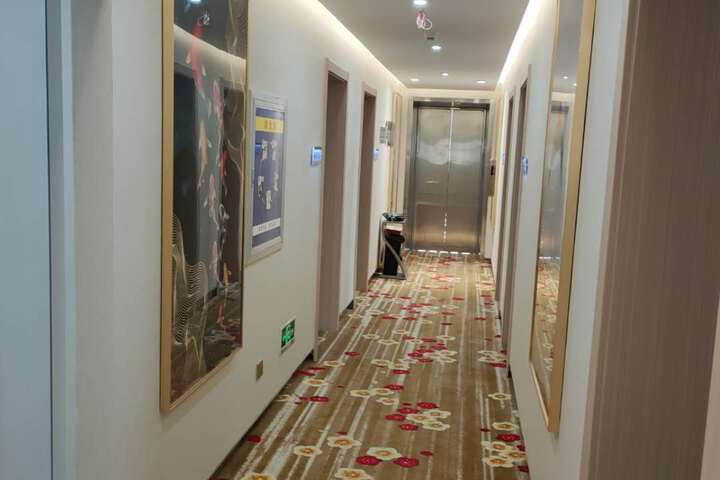 Hotel Interior 16 of 48