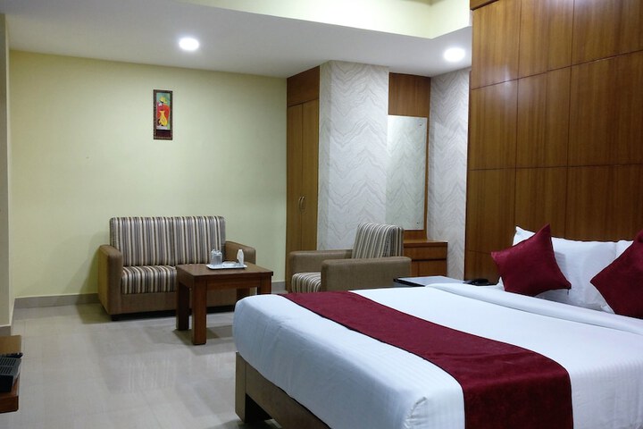 Room 10 of 27