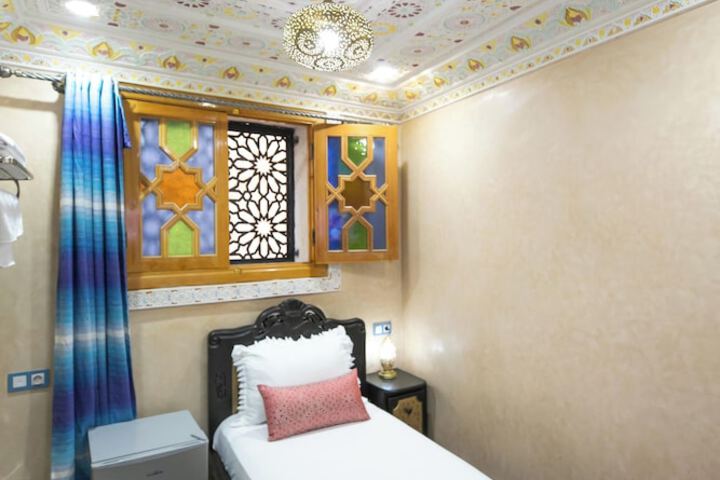 Room 12 of 20