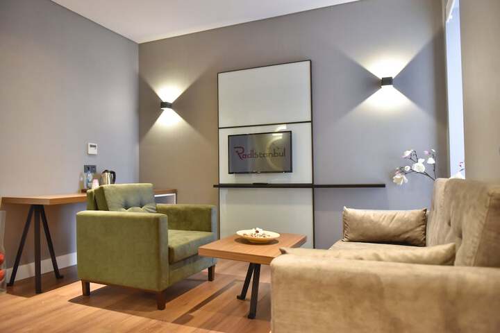 Room 14 of 49