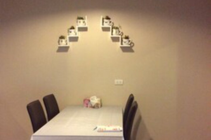 Room 3 of 7