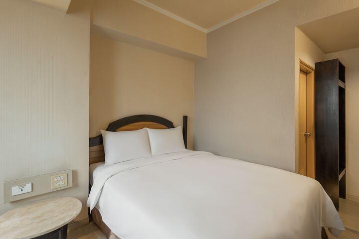 Room 4 of 21
