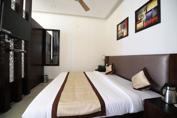 Room 14 of 45