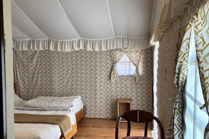 Room 7 of 24