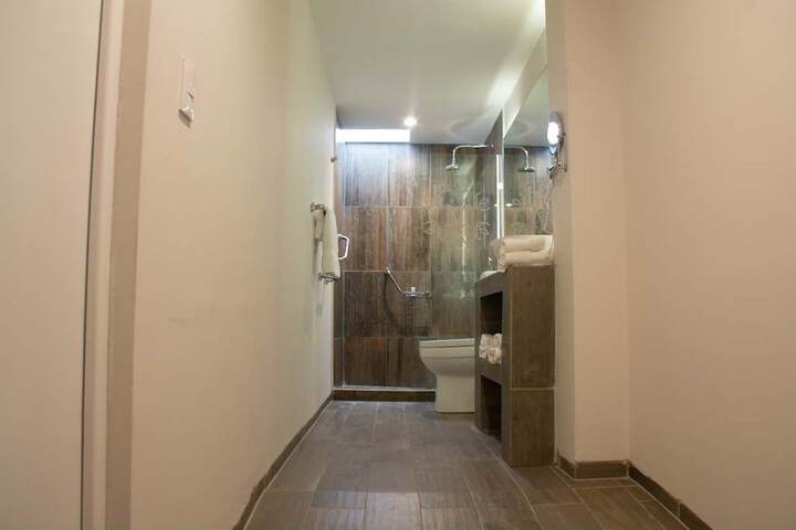 Room 18 of 25