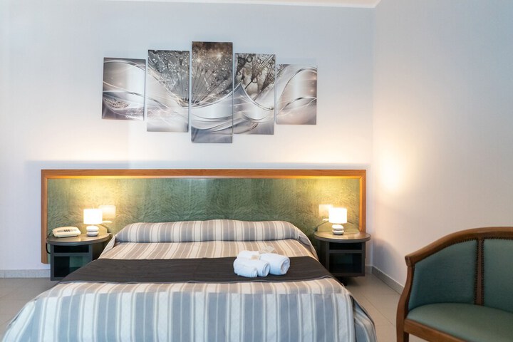 Room 6 of 23