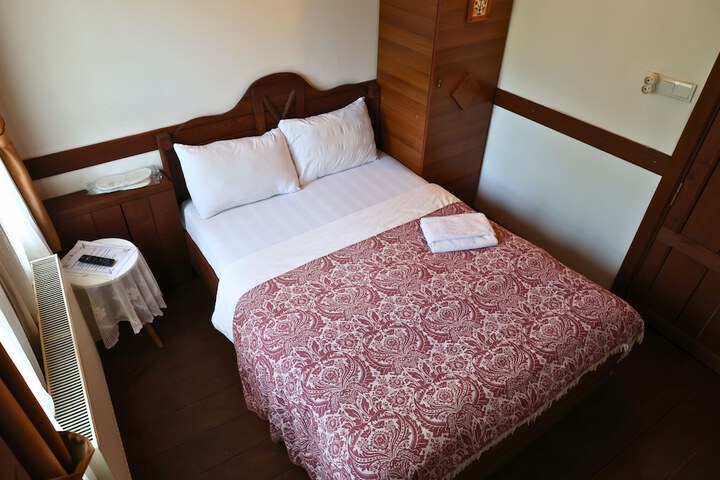 Room 19 of 39