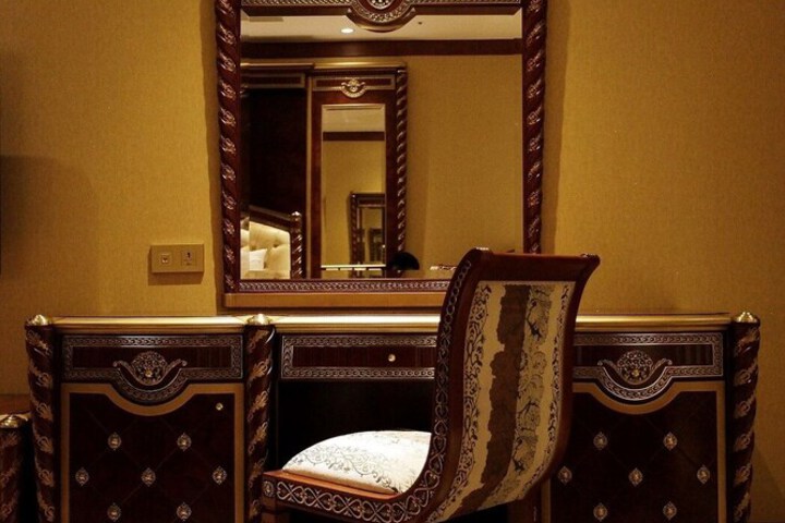 Room 25 of 69