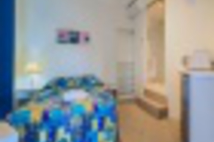 Room 15 of 156
