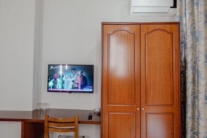 Room 37 of 101