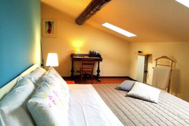 Room 10 of 21
