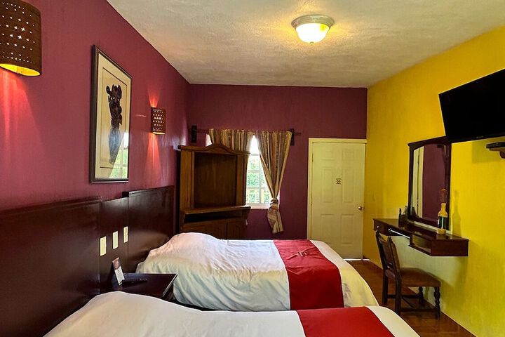Room 11 of 37
