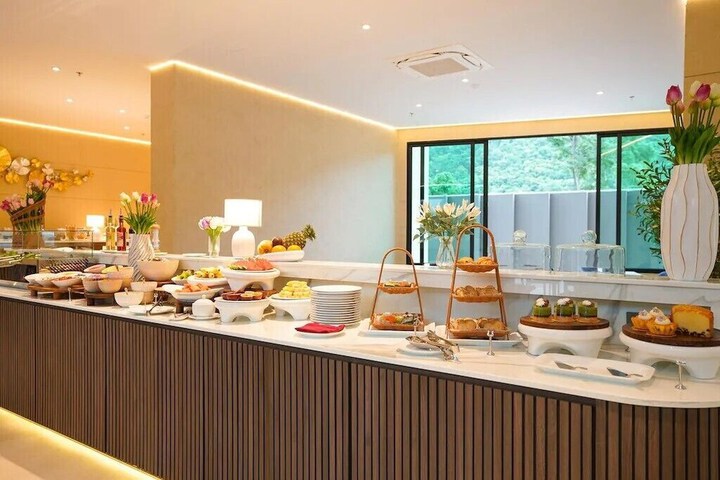 Dining 109 of 134
