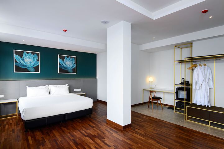 Room 8 of 56