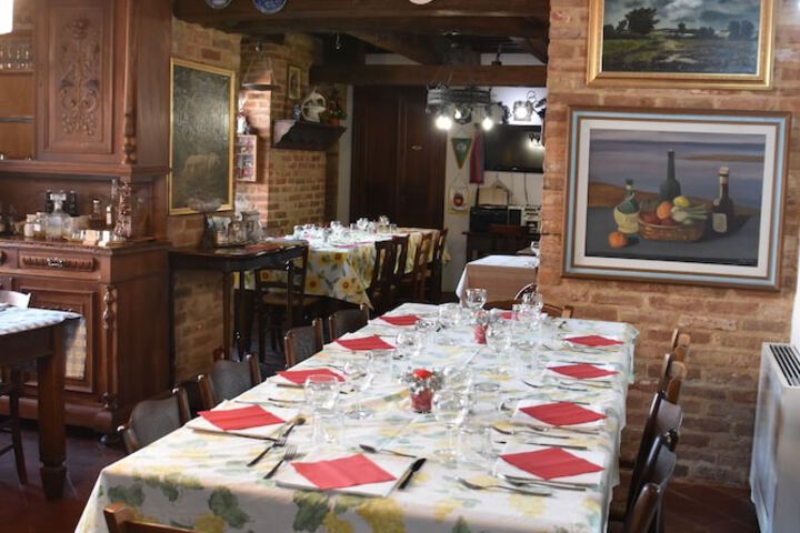 Dining Photos