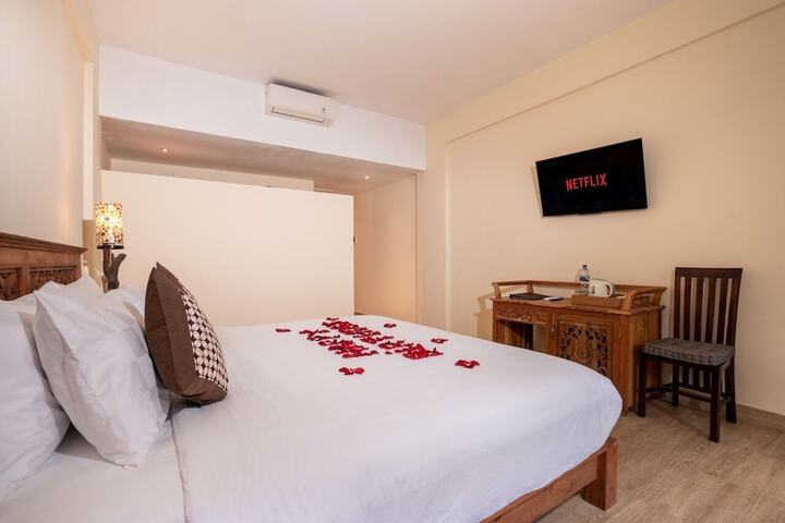 Room 2 of 29
