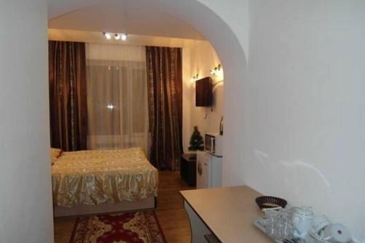 Room 10 of 22