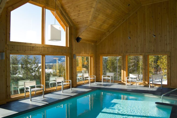 Hotel with Pool