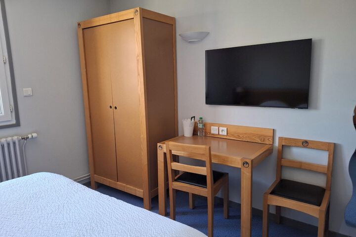 Room 7 of 20