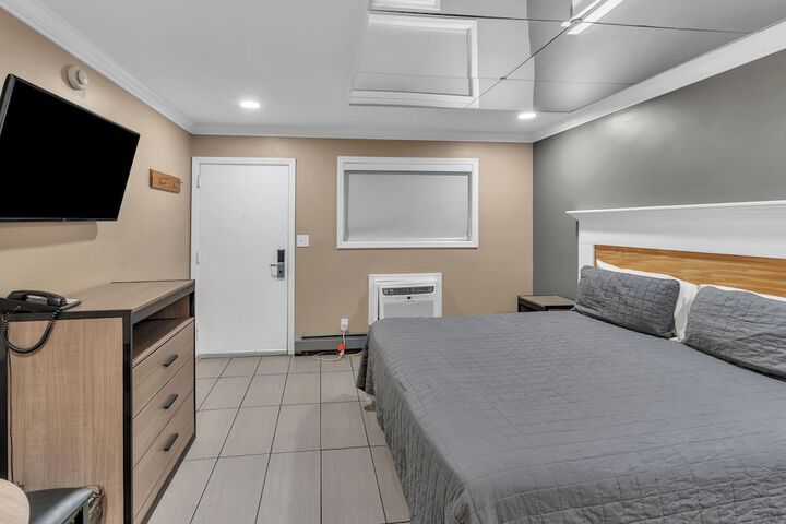 Room 14 of 29