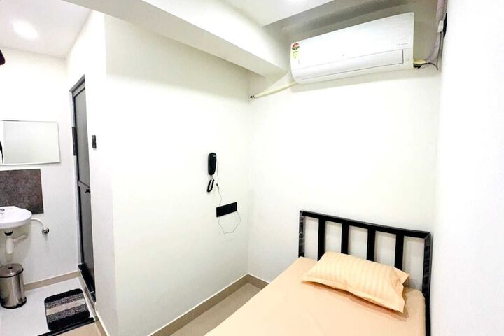 Room 19 of 31