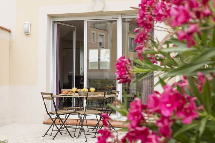 Terrace/Patio 49 of 77