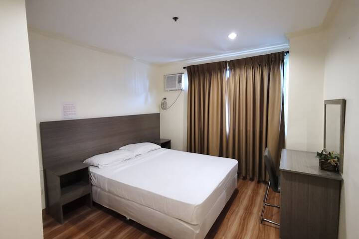 Room 25 of 60