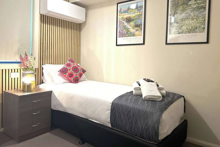 Room 55 of 104