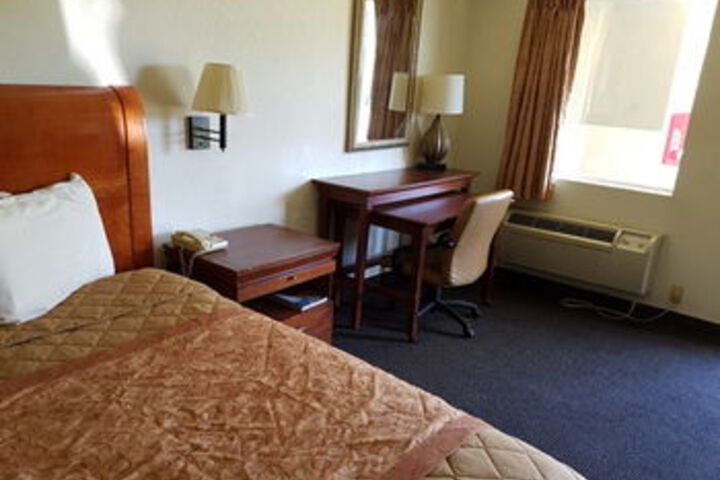 Room 15 of 29