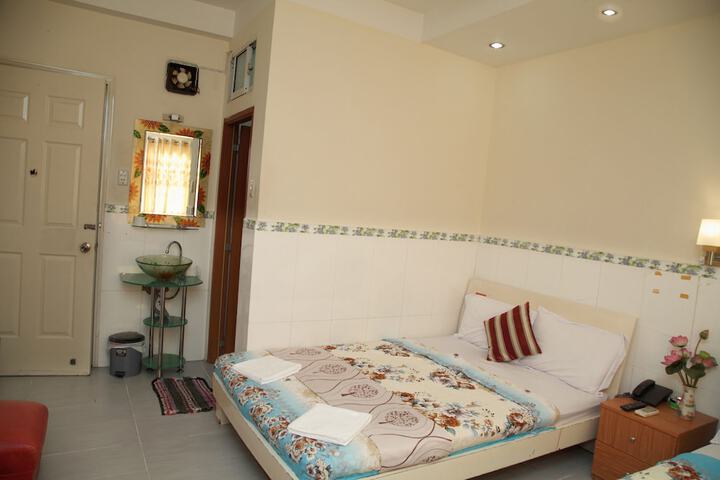 Room 7 of 17