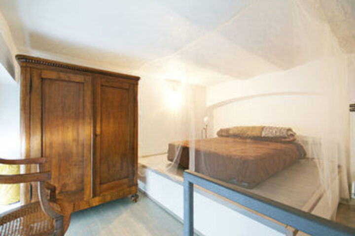 Room 46 of 73
