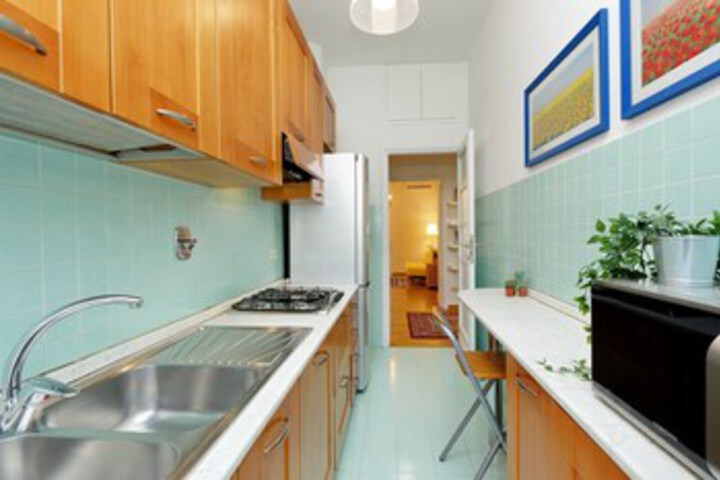 Room 13 of 20