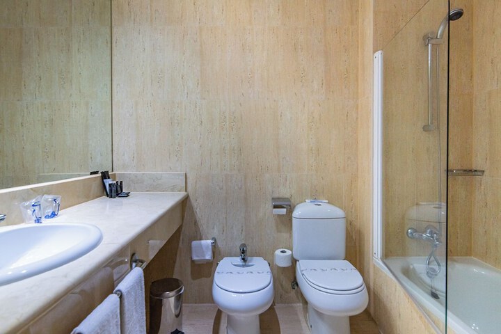 Clean Restrooms
