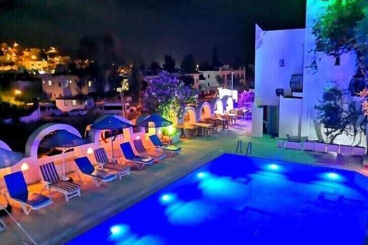 Pool 9 of 17