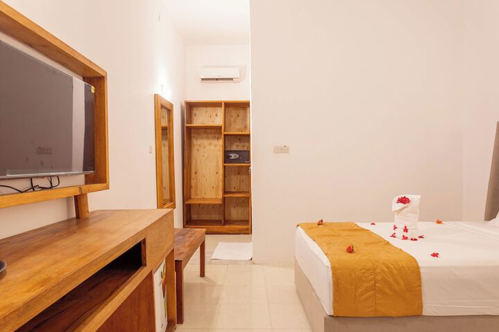 Room 14 of 163
