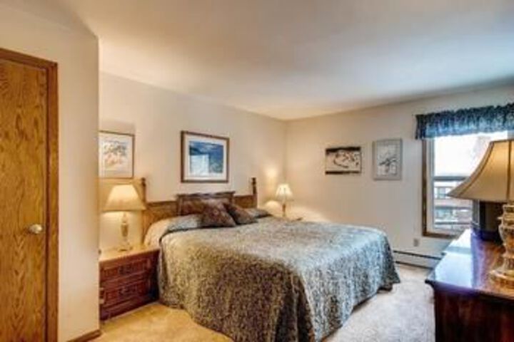 Hotel Suite Photo