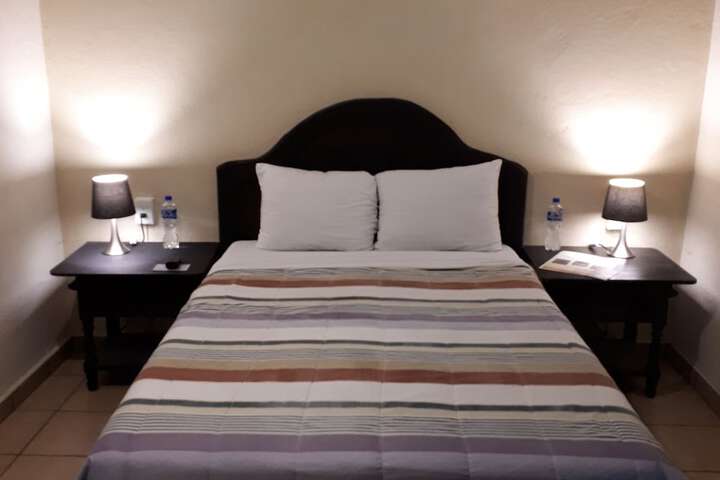 Room 12 of 94