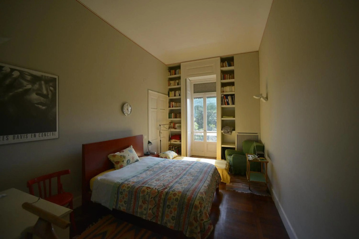 Room 7 of 14