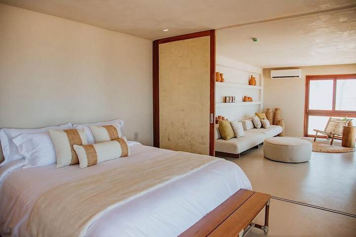 Room 50 of 79