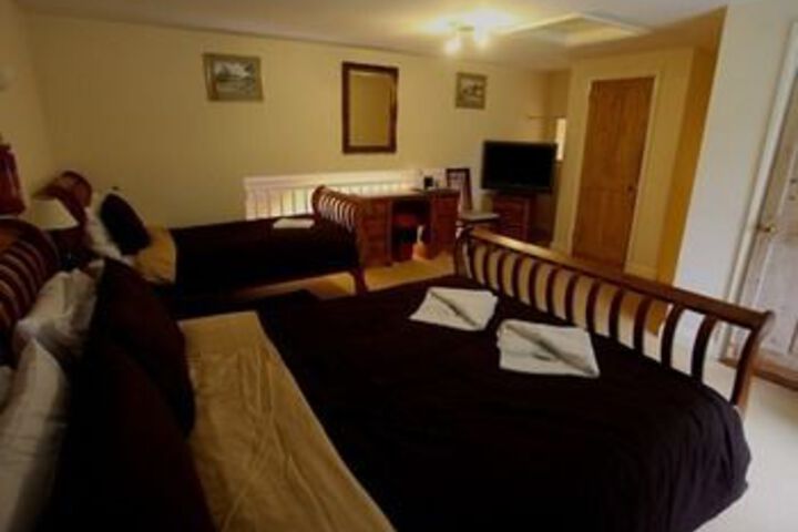 Room 12 of 24