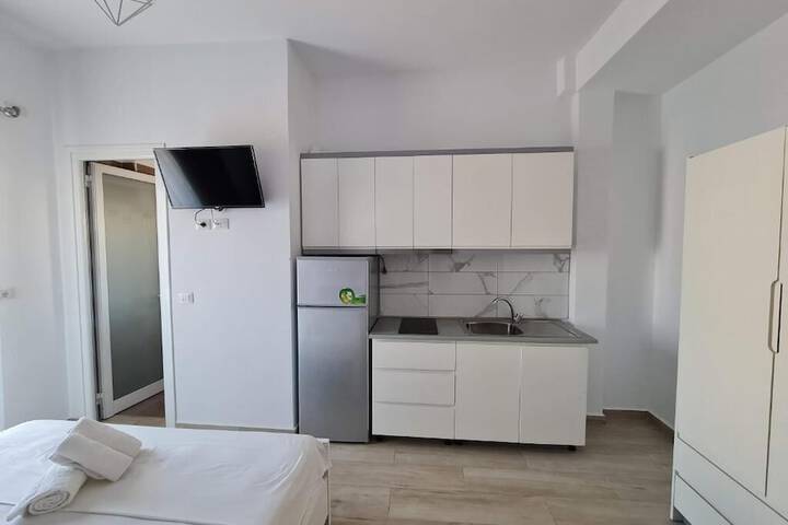 Room 10 of 15