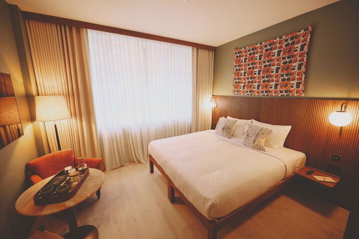 Room 14 of 63