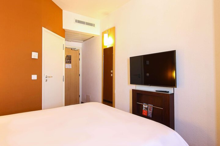 Room 22 of 101