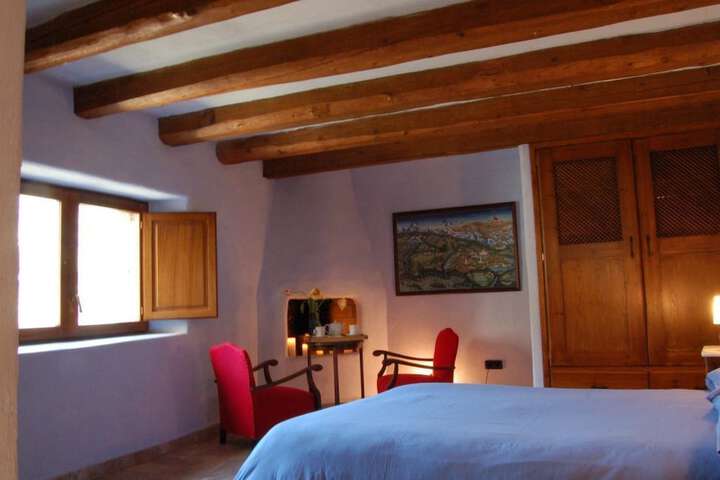 Room 2 of 56