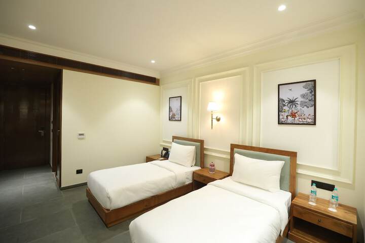 Room 36 of 117